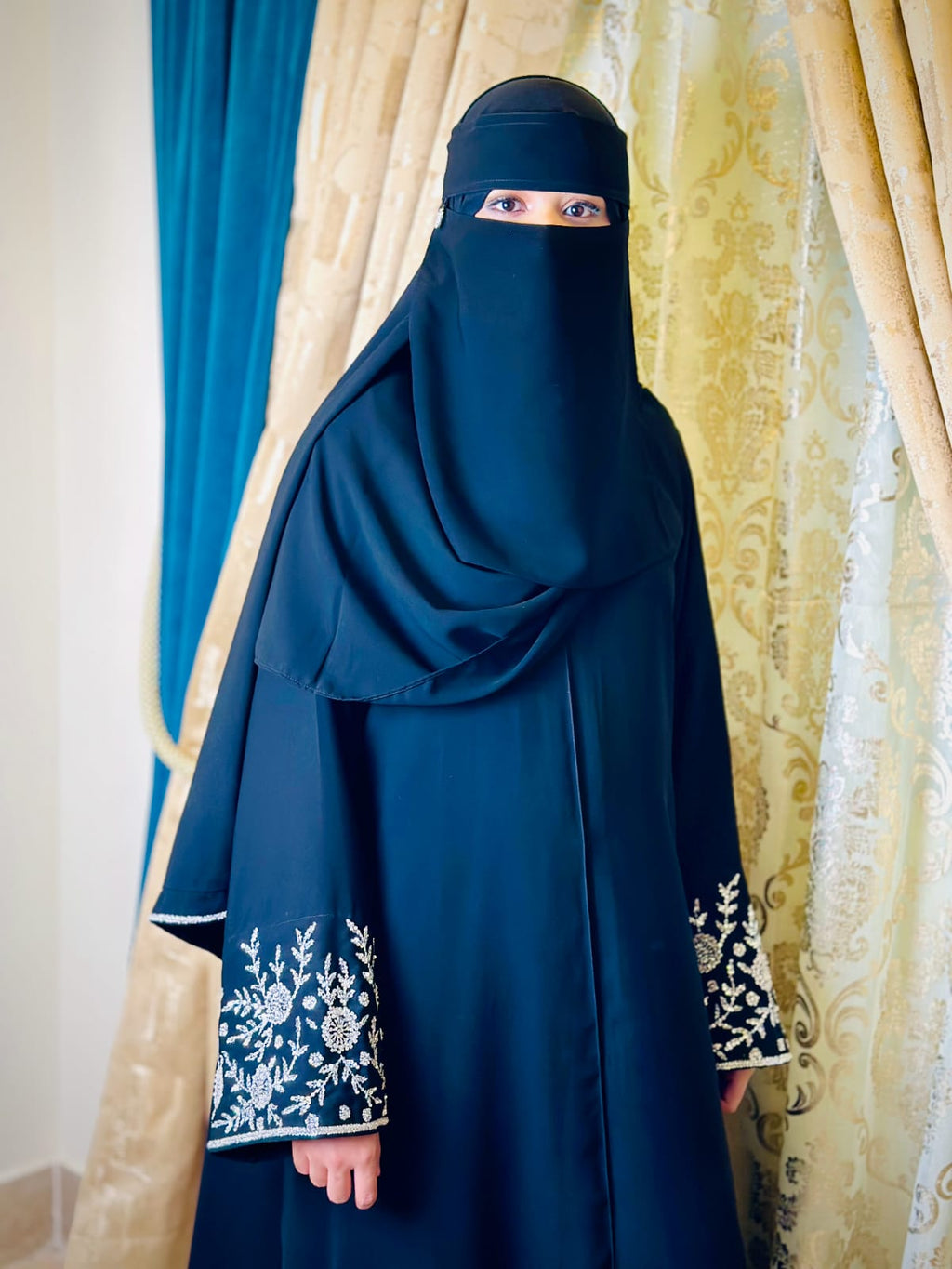 Noor-e-Zarqa Handmade Bridal Abaya by Uroosa Vayani